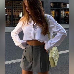 Oversize Cropped white blouse